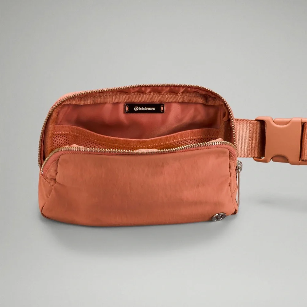 NWT * Lululemon Pink Savannah Everywhere Belt Bag